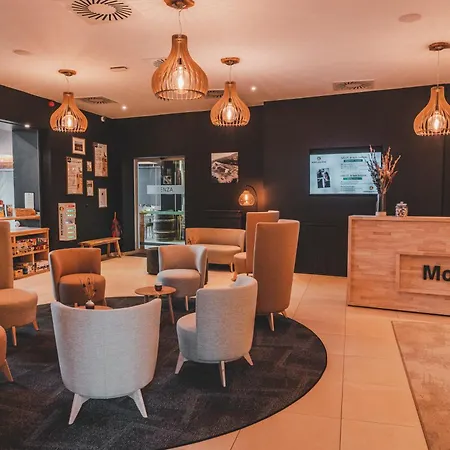 Mont-des-pins 호텔 3*