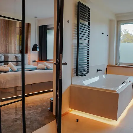 Domaine De Mont-des-pins 3*