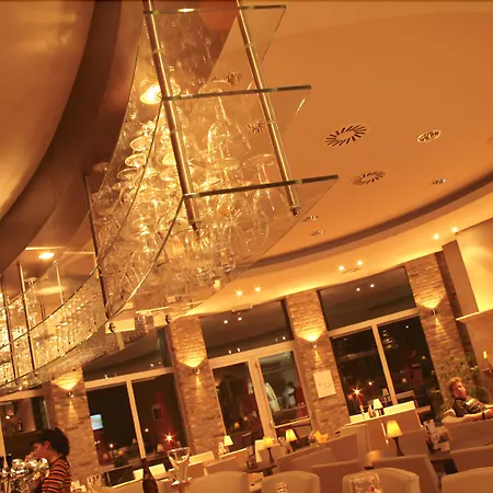 Mont-des-pins Hotel 3*